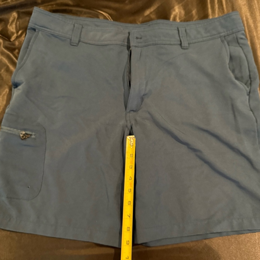 Magellan Outdoors Men's Navy Hybrid Shorts